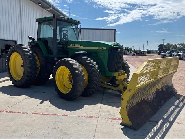 Image of John Deere 8410 equipment image 2