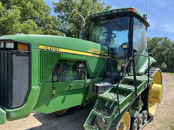 Image of John Deere 8410T equipment image 1