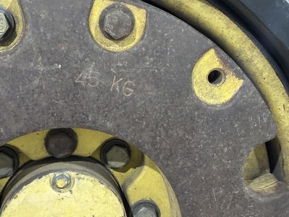 Image of John Deere 8410T equipment image 4