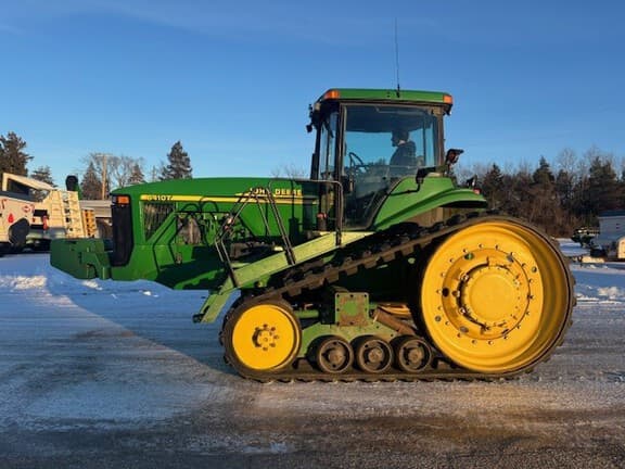 Image of John Deere 8410T equipment image 2