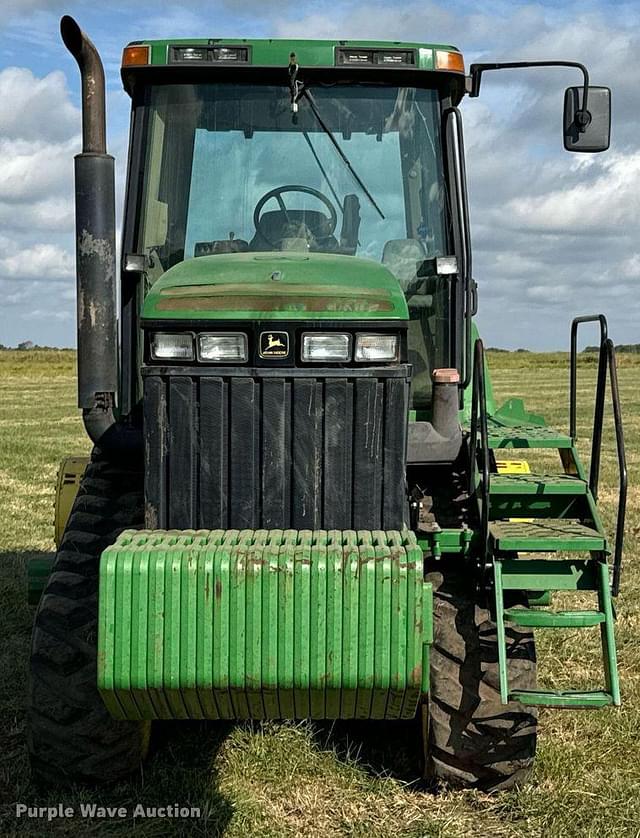 Image of John Deere 8410T equipment image 1