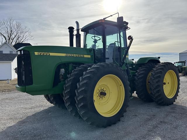 Image of John Deere 9200 equipment image 1