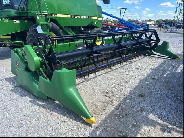Image of John Deere 920F equipment image 1