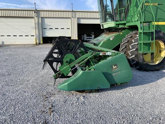 Main image John Deere 925F