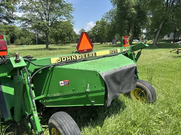 Image of John Deere 925 equipment image 2