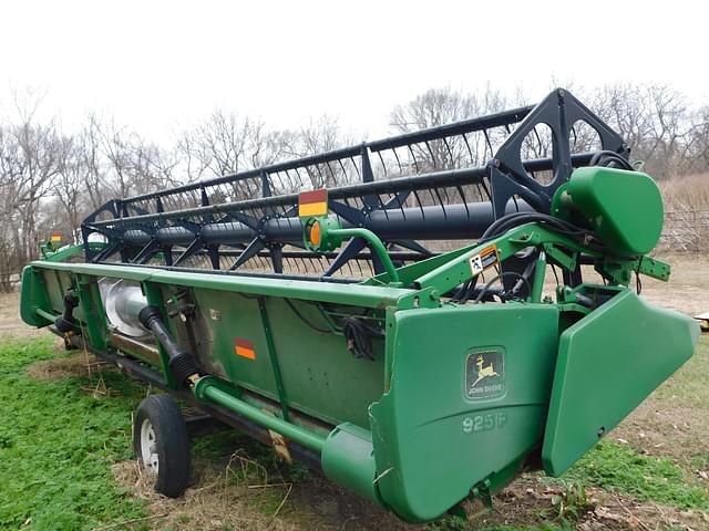 Image of John Deere 925F equipment image 1