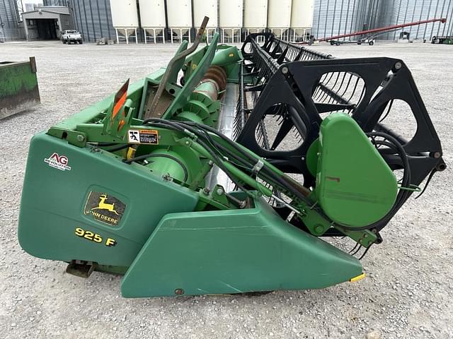 Image of John Deere 925F equipment image 3