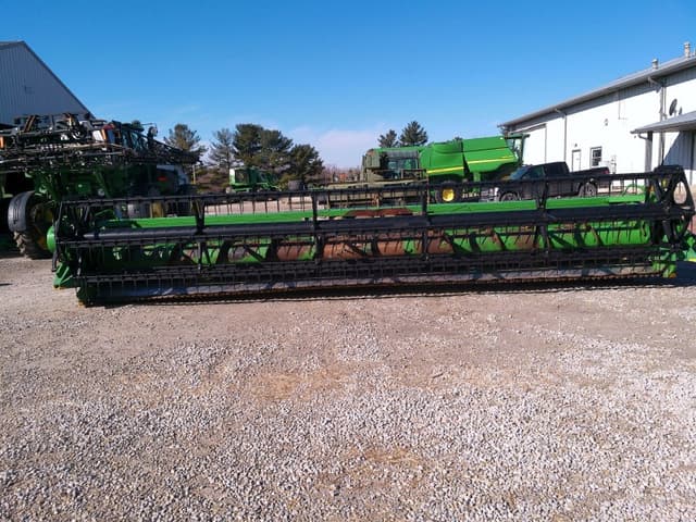 Image of John Deere 925F equipment image 1