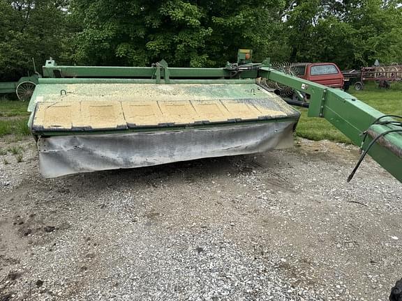 Image of John Deere 935 equipment image 2