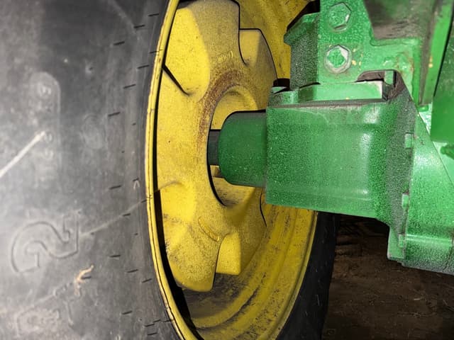 Image of John Deere 9400 equipment image 4