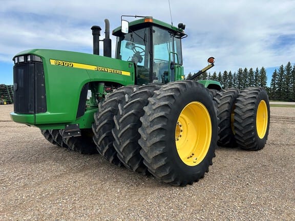 2000 John Deere 9400 Equipment Image0