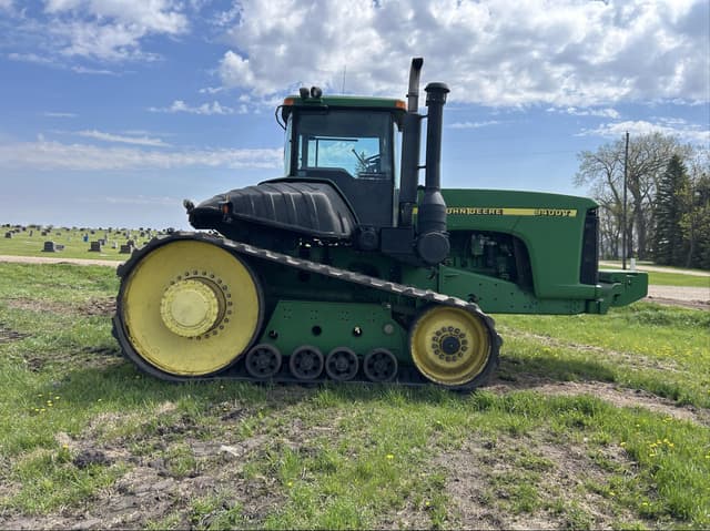 Image of John Deere 9400T equipment image 4