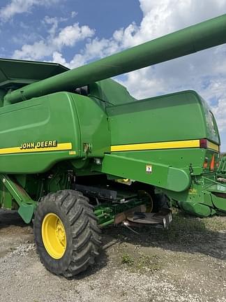 Image of John Deere 9550 equipment image 2