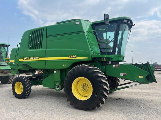 Image of John Deere 9550 equipment image 1
