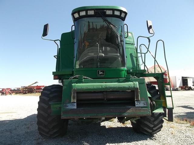 Image of John Deere 9550 equipment image 1