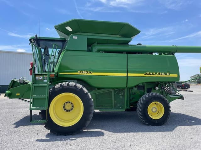 Image of John Deere 9650 STS equipment image 3