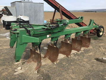 Main image John Deere 975