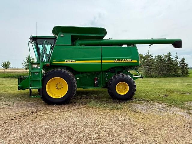 Image of John Deere 9750 STS equipment image 1