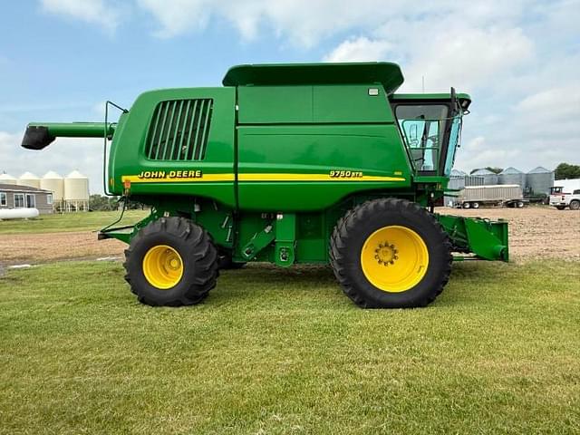 Image of John Deere 9750 STS equipment image 4