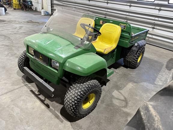 Image of John Deere Gator TE 4x2 equipment image 4