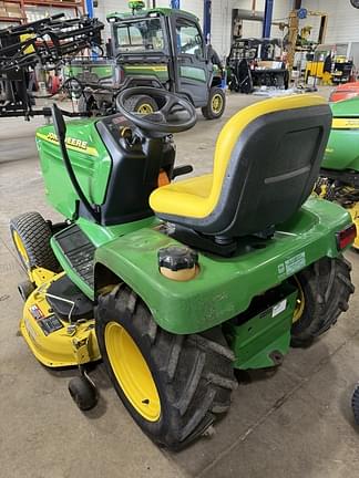 Image of John Deere GT225 equipment image 4