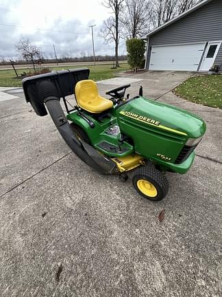 Image of John Deere GT225 Image 0