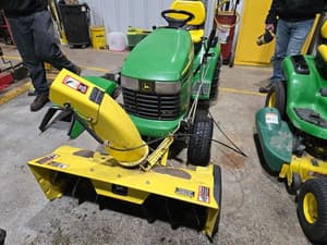 2000 John Deere GT235 Image