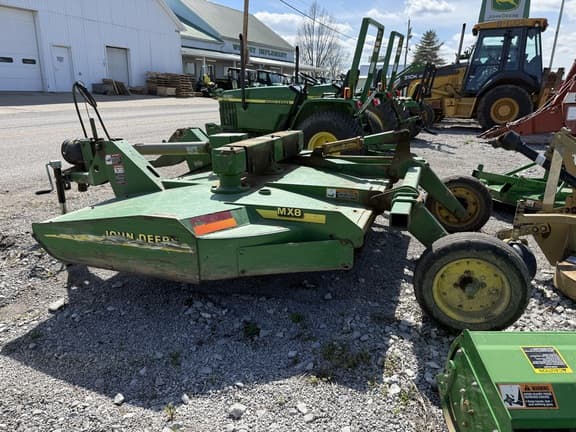 Image of John Deere MX8 equipment image 4