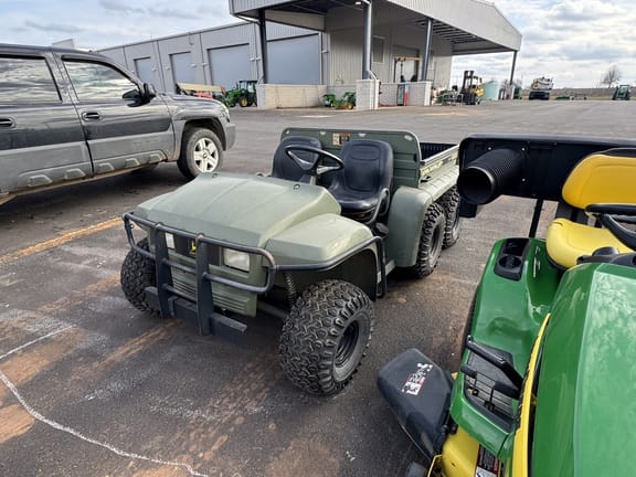 2000 John Deere Gator 6x4 Equipment Image0