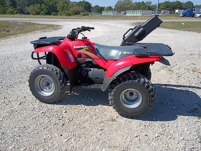 Image of Kawasaki KVF300CJF equipment image 3