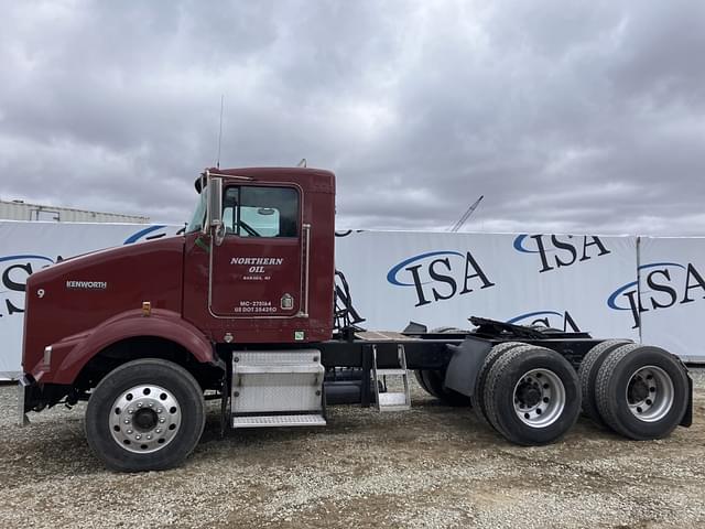 Image of Kenworth T800 equipment image 1
