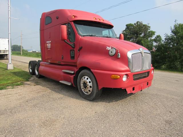 Image of Kenworth T2000 equipment image 1
