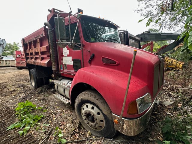 Image of Kenworth T300 equipment image 2