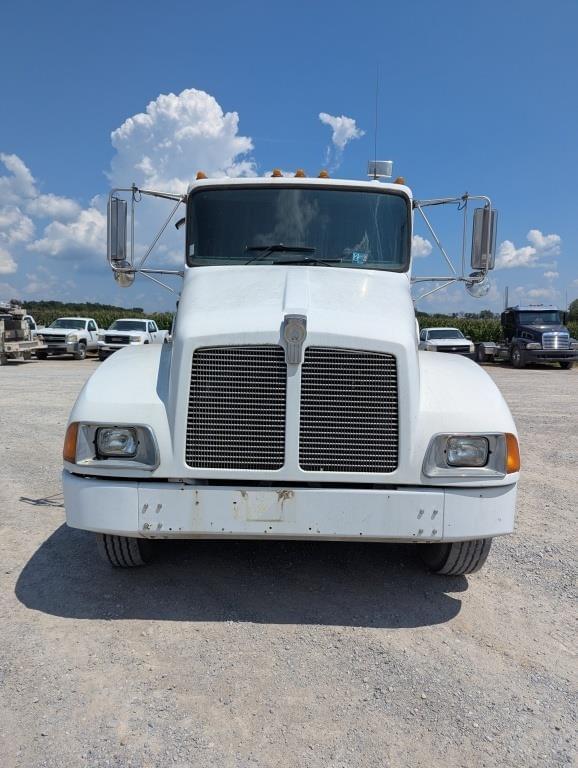 Image of Kenworth T300 equipment image 2