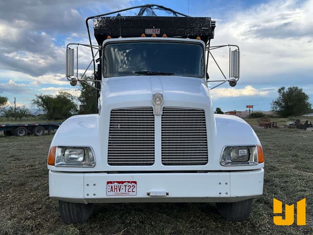 Image of Kenworth T300 equipment image 1