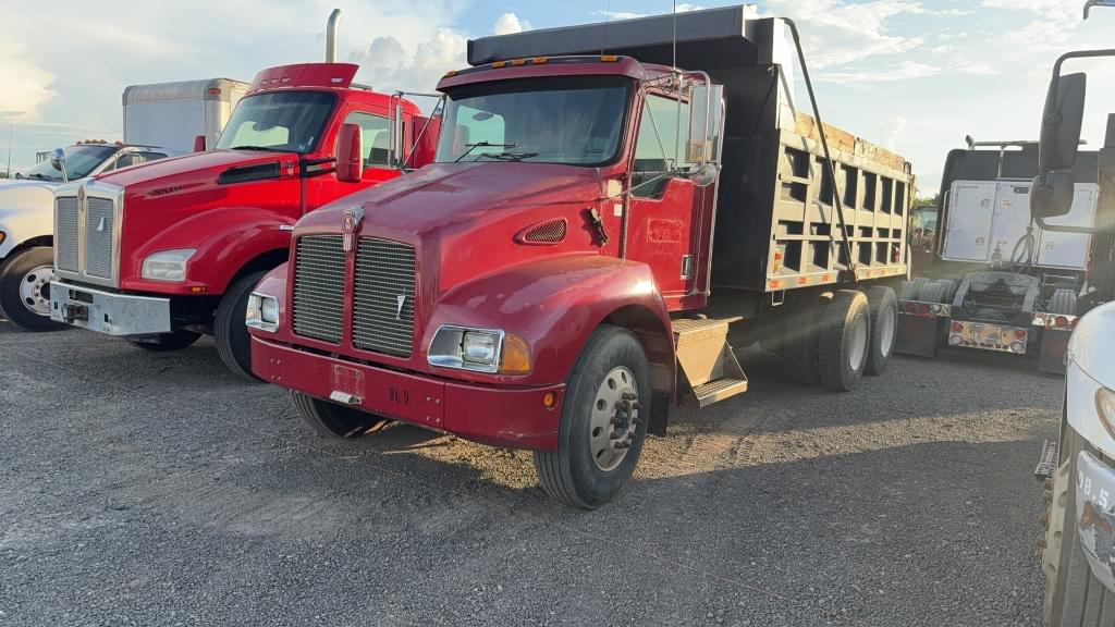 Image of Kenworth T300 Primary image