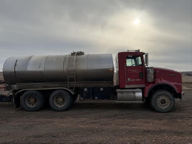 Image of Kenworth T800 equipment image 1