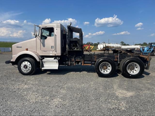 Image of Kenworth T800 equipment image 1