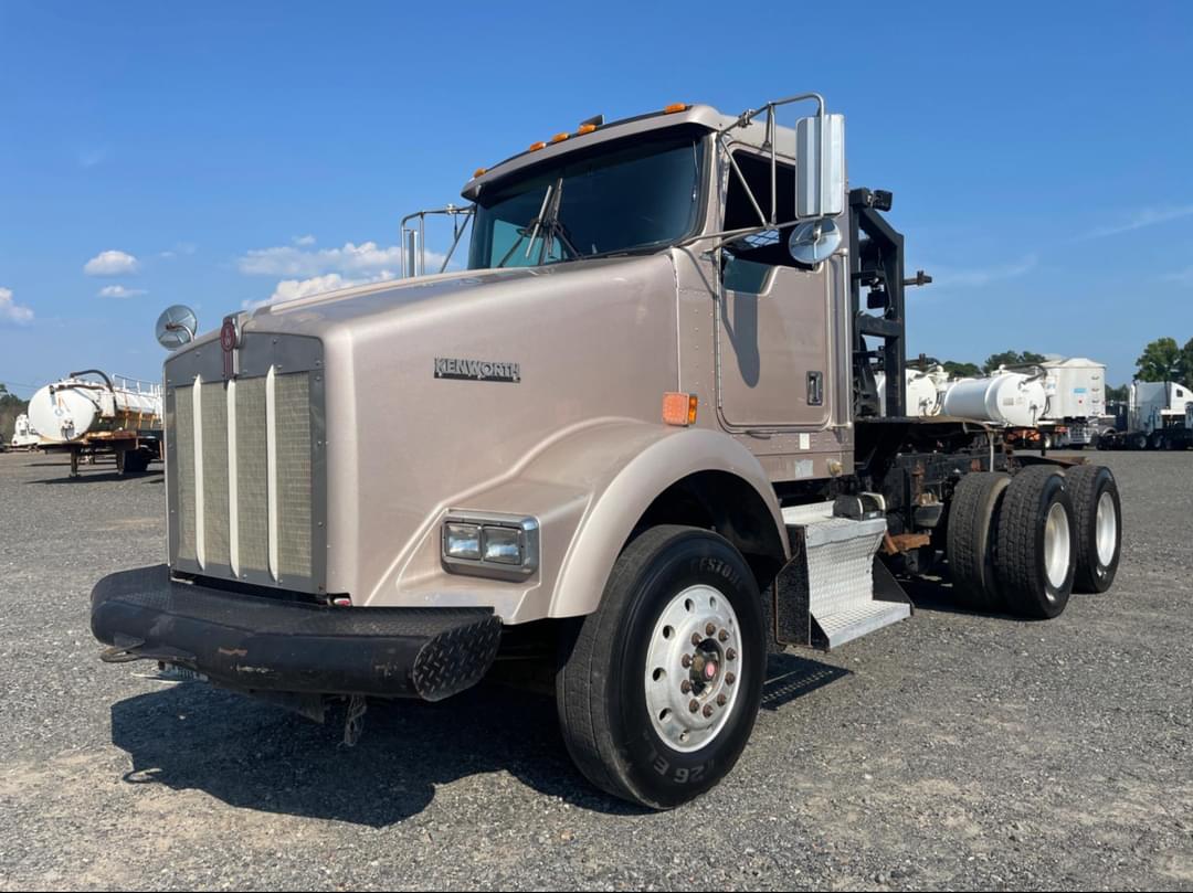 Image of Kenworth T800 Primary image