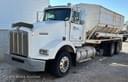 2000 Kenworth T800 Image