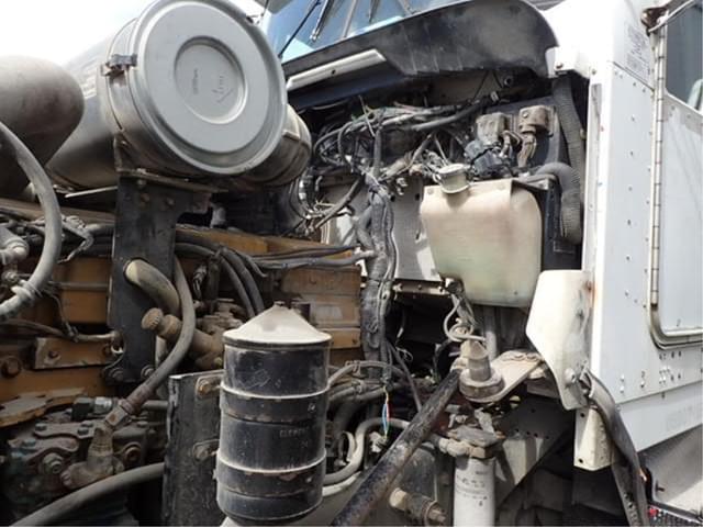 Image of Kenworth T800 equipment image 4
