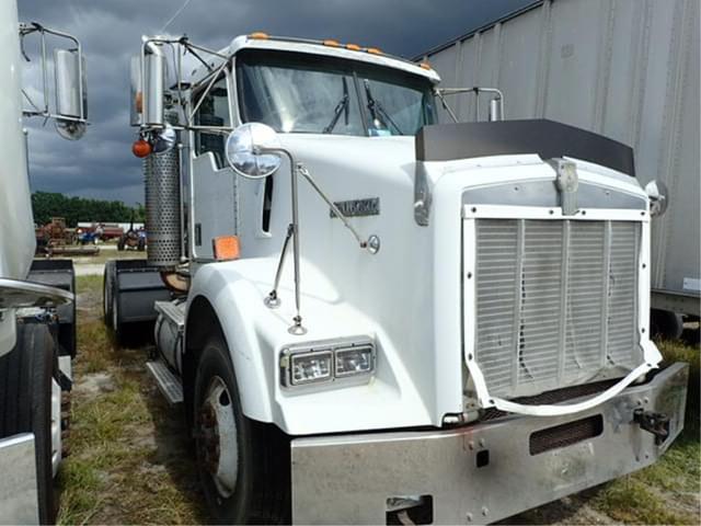 Image of Kenworth T800 equipment image 1