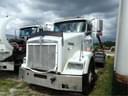 2000 Kenworth T800 Image
