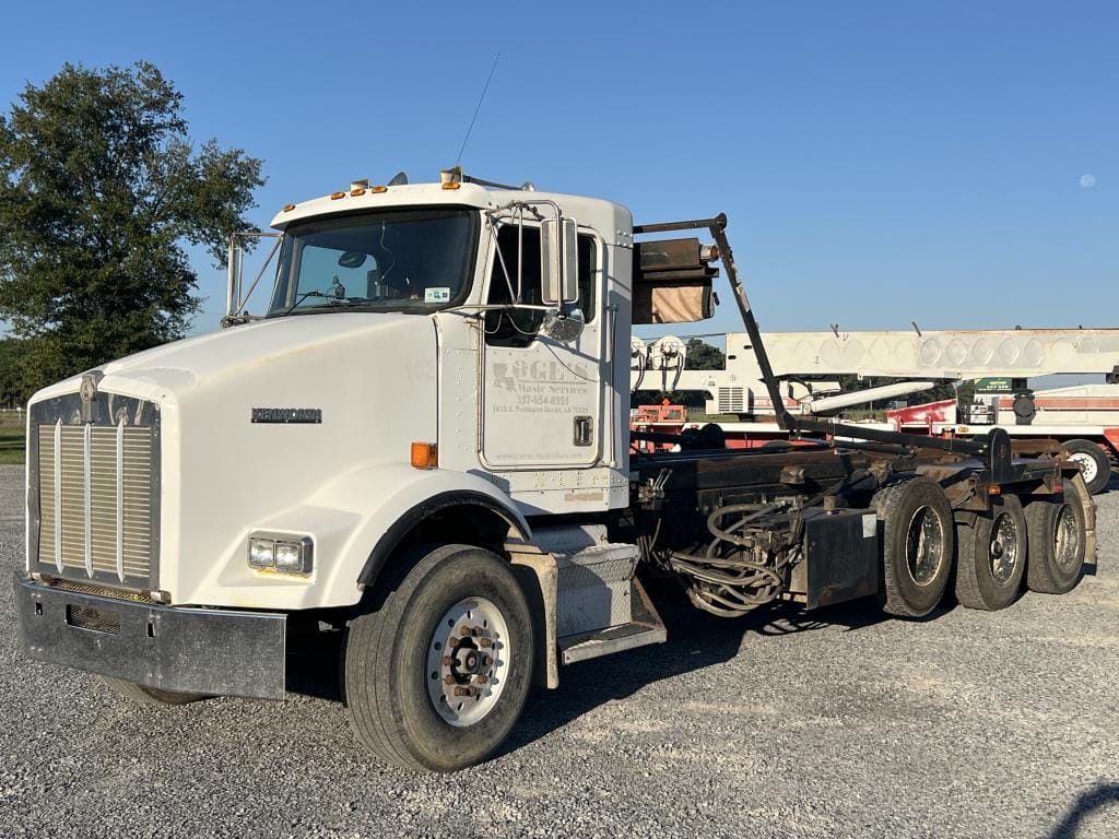 Main image Kenworth T800