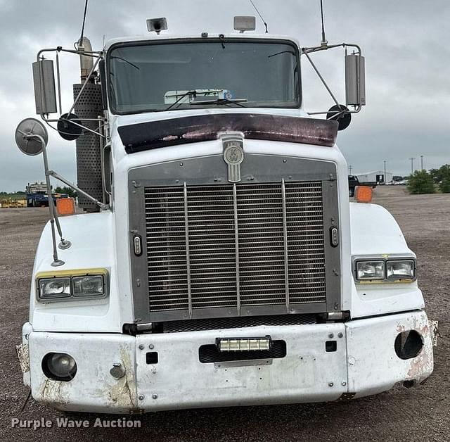 Image of Kenworth T800 equipment image 1