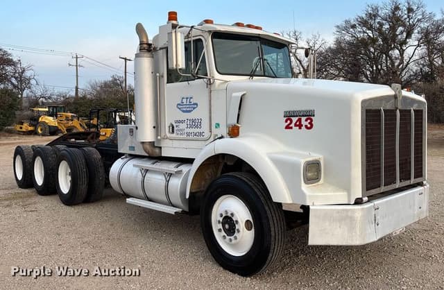 Image of Kenworth T800 equipment image 2