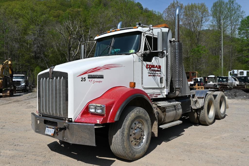Main image Kenworth T800