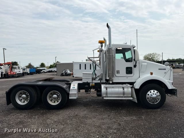 Image of Kenworth T800 equipment image 3