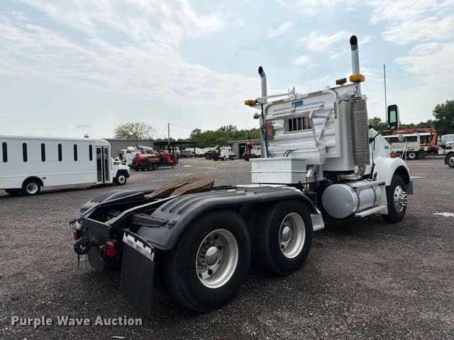 Image of Kenworth T800 equipment image 4