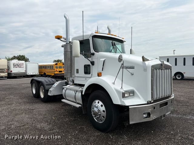 Image of Kenworth T800 equipment image 2